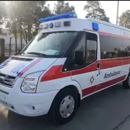 伊犁哈萨克救护车转运/长途跨省市返乡拉回家/危重病人租赁价格收费用